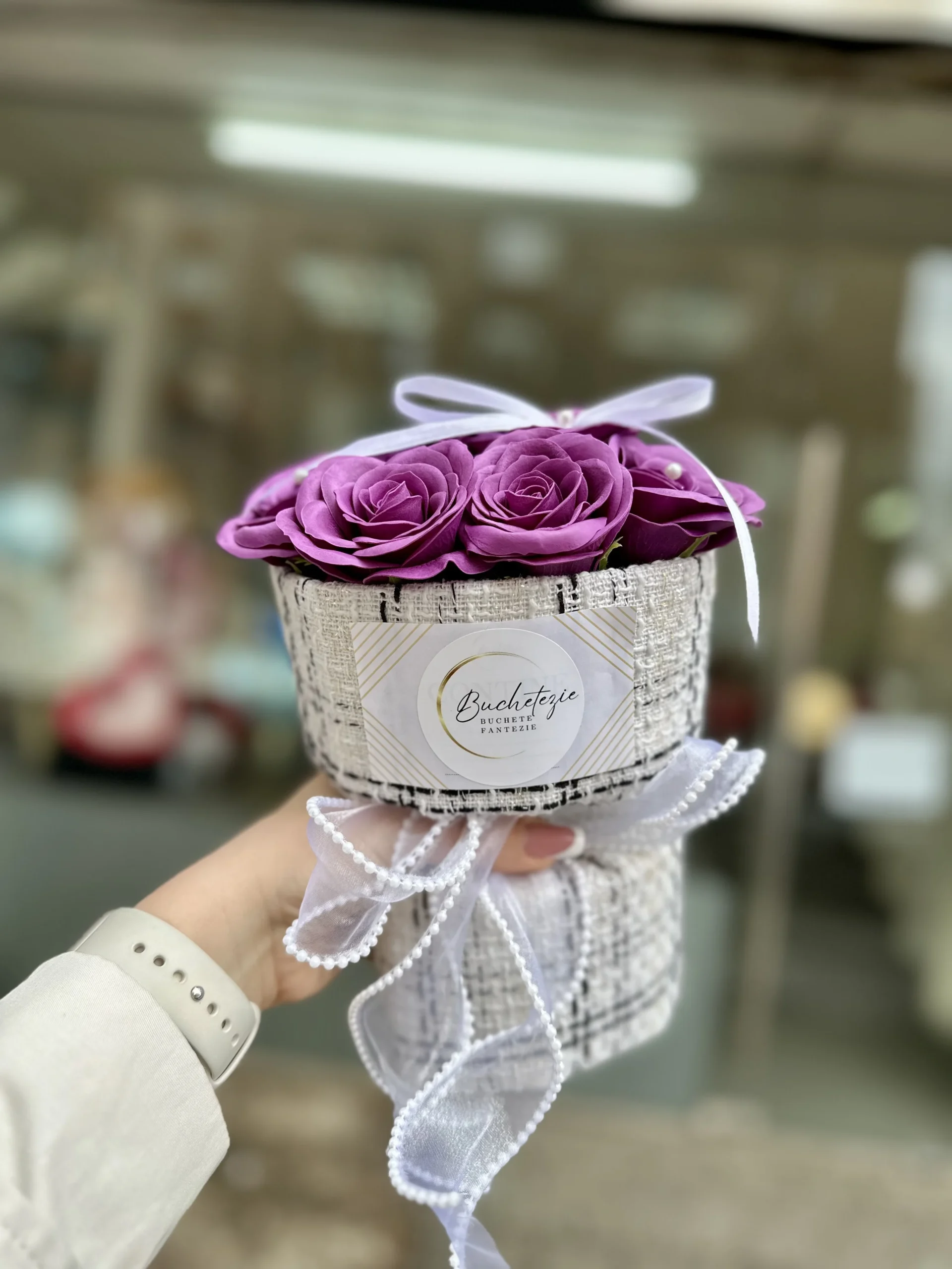 Buchet Love in Bloom-purple - imagine 5