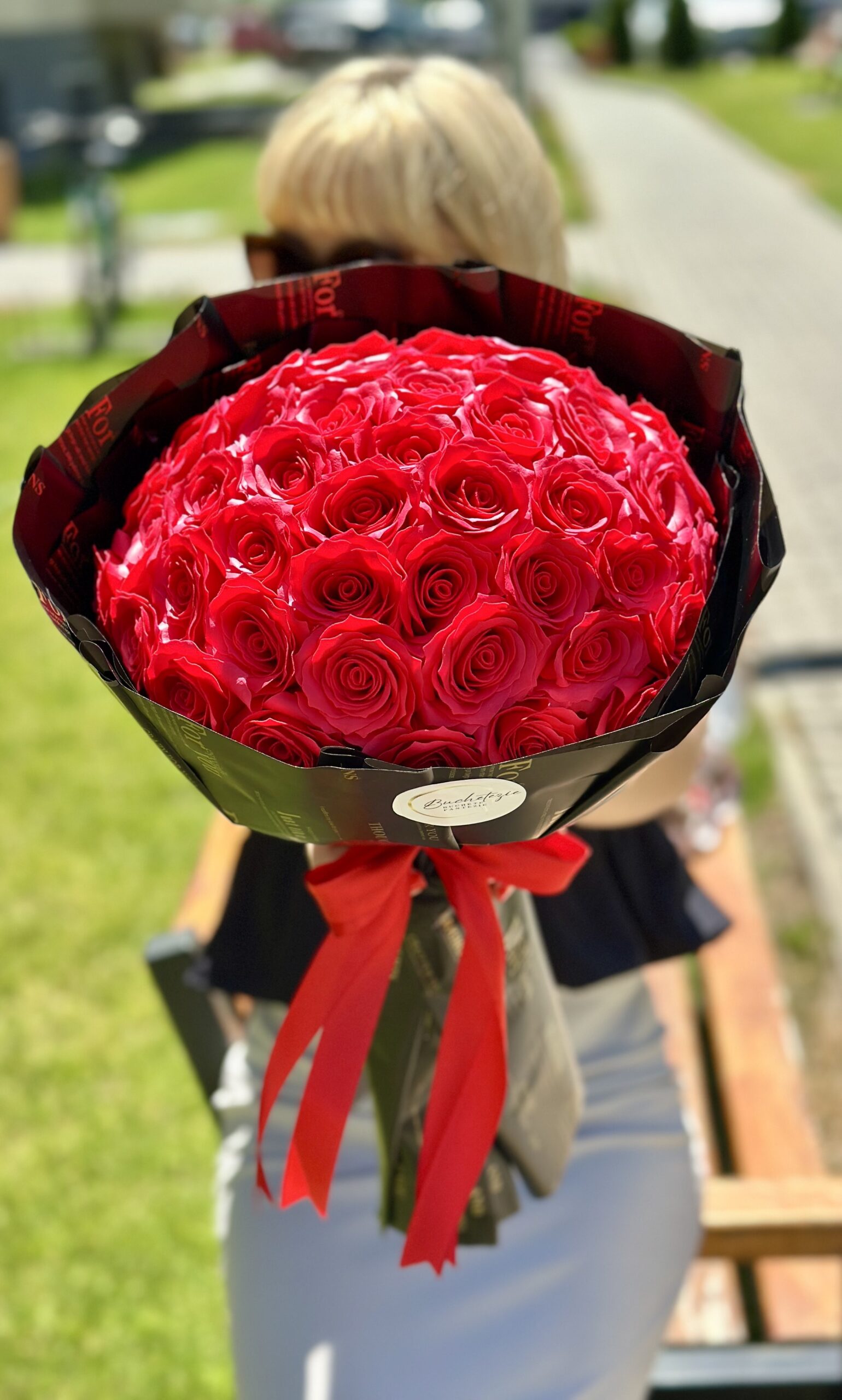 Buchet Sunkissed Petals - imagine 6